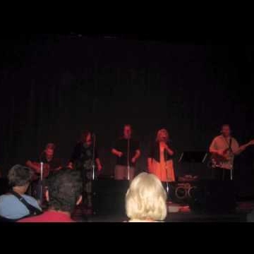 Bonnie Duncan Photo 33