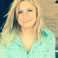 Jennifer Grove Photo 45
