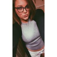 Elizabeth Wampler Photo 26