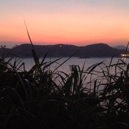 Kenneth Howe Photo 9