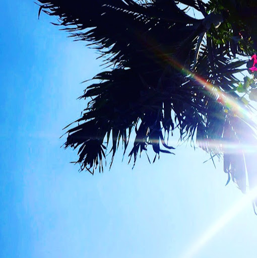 Julie Lange Photo 31