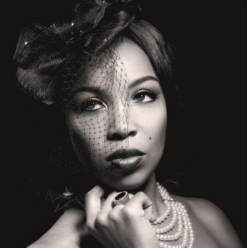 Marilyn Mills Photo 10