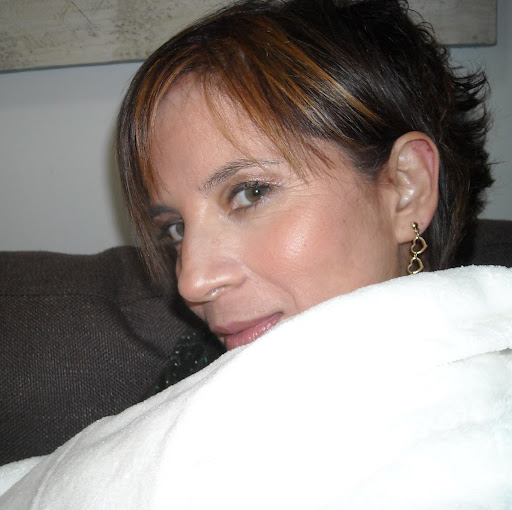 Adriana Pardo Photo 9