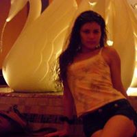 Stephanie Hopwood Photo 13