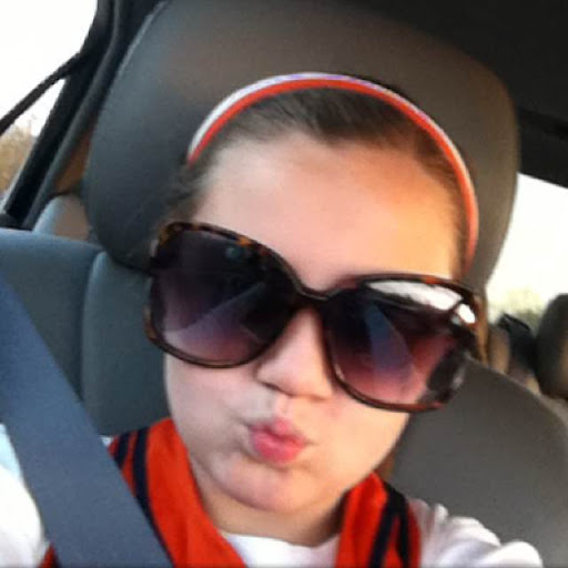 Elizabeth Scroggs Photo 11