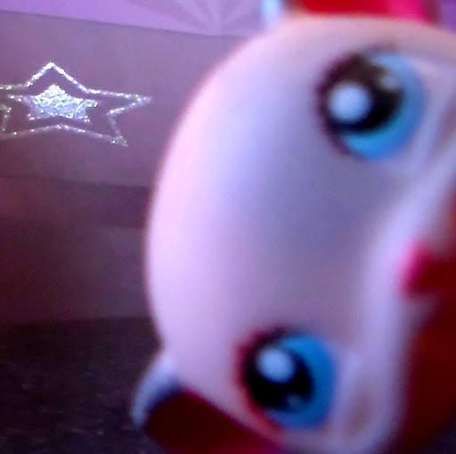 Erica Neumann Photo 6