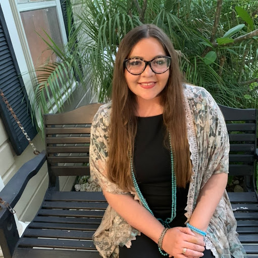 Kathryn Flores Photo 34