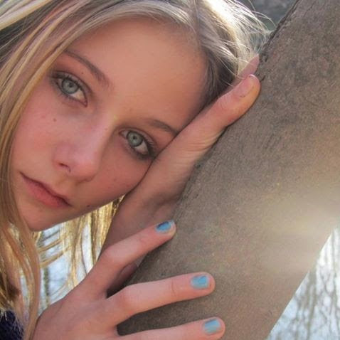 Haley Baker Photo 21