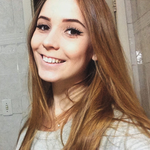 Julia Lorenz Photo 5