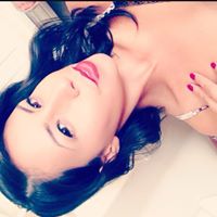 Andrea Iniguez Photo 13
