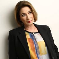 Caroline Mclean Photo 16