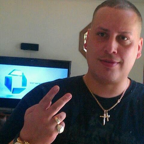 Hector Fuentes Photo 33