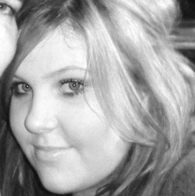 Aimee Flaherty Photo 8