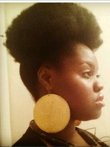 April Edwards Photo 19