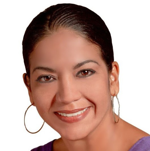 Cynthia Pacheco Photo 15