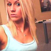 Alicia Larsen Photo 11