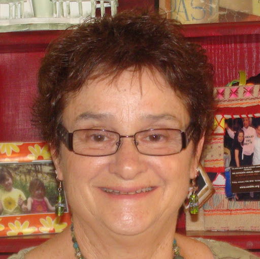 Vicki Hunt Photo 33