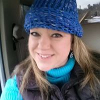 Angie Riley Photo 16