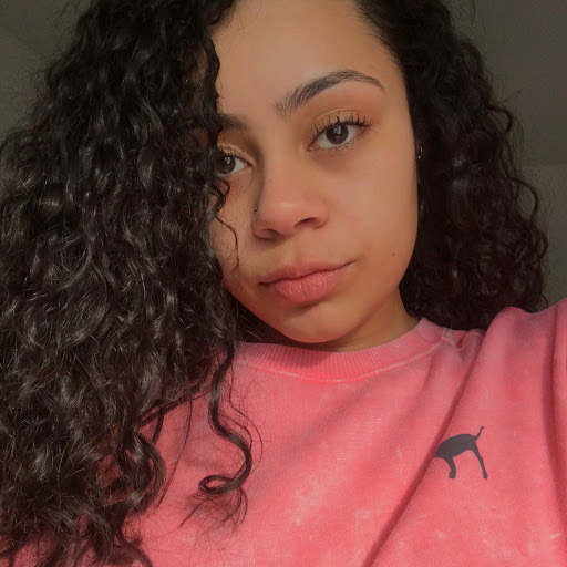 Danielle Hampton Photo 30