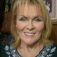 Tina Thomas Photo 43