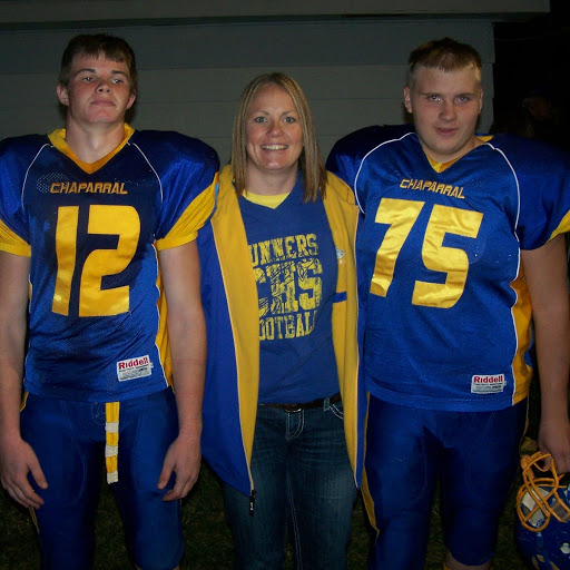 Stephanie Henderson Photo 6