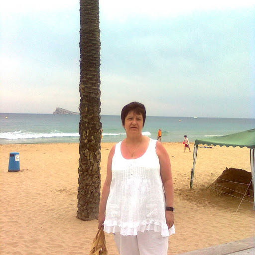 Elizabeth Bryce Photo 12