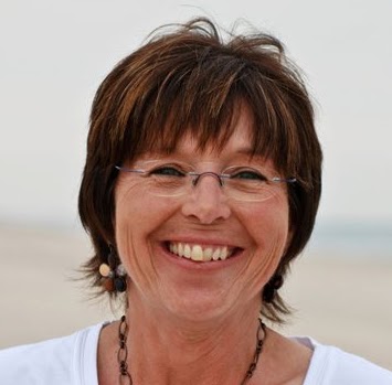 Karen Evans Photo 21
