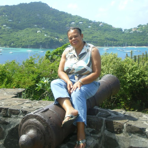 Theresa Lynch Photo 19