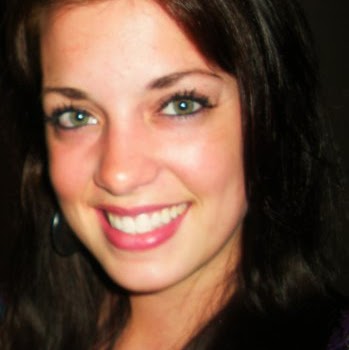 Kristen Green Photo 26