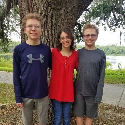 Julie Horton Photo 39