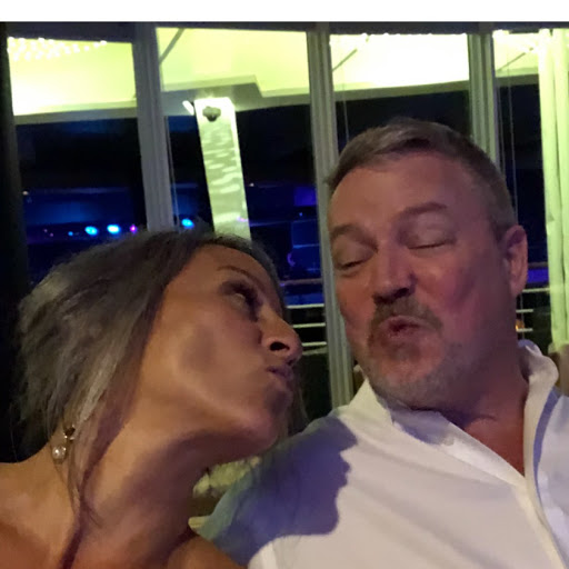 Suzanne Mueller Photo 38