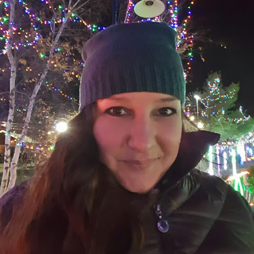 Crystal Huff Photo 14