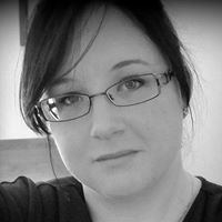 Holly Sharp Photo 25