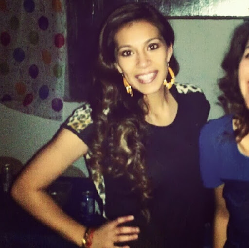 Janette Salas Photo 6