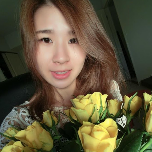 Kimberly Lin Photo 17