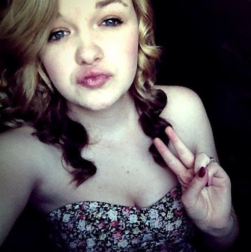 Faith Bennett Photo 8