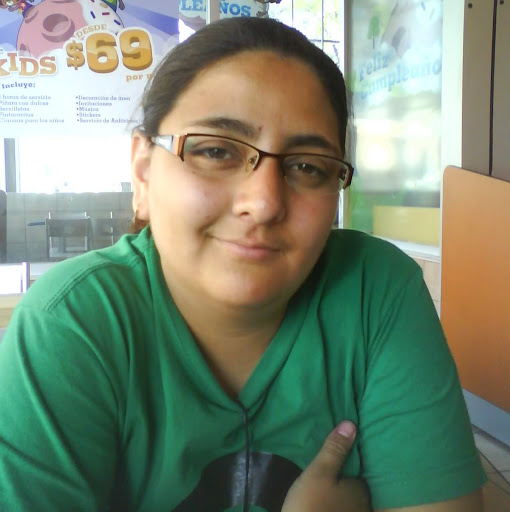 Samantha Reyes Photo 36