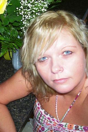 Sandy Davis Photo 29