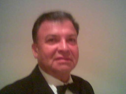 Eduardo Bobadilla Photo 8