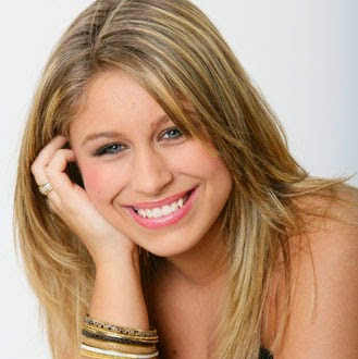 Linda Monroe Photo 13