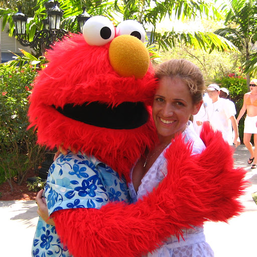 Sarah Darling Photo 37