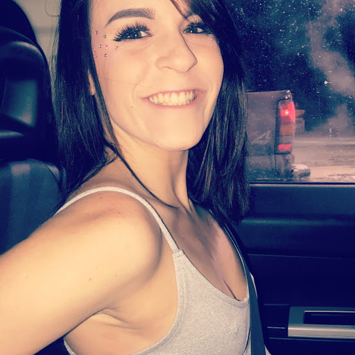 Alexis Neal Photo 12