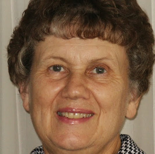 Jeanette Drake Photo 7