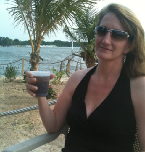 Laurie Dillon Photo 4