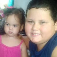 Jennifer Chavez Photo 34