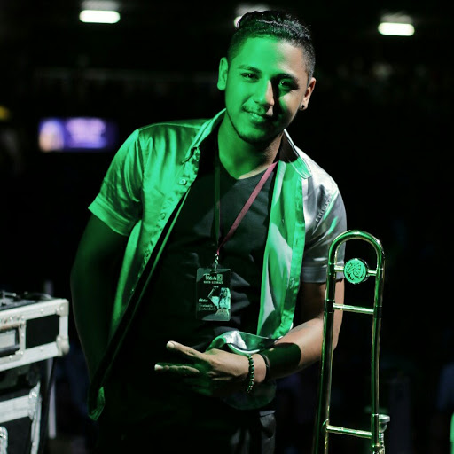 Sammy Martinez Photo 13