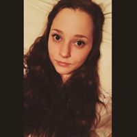 Julia Lowe Photo 10