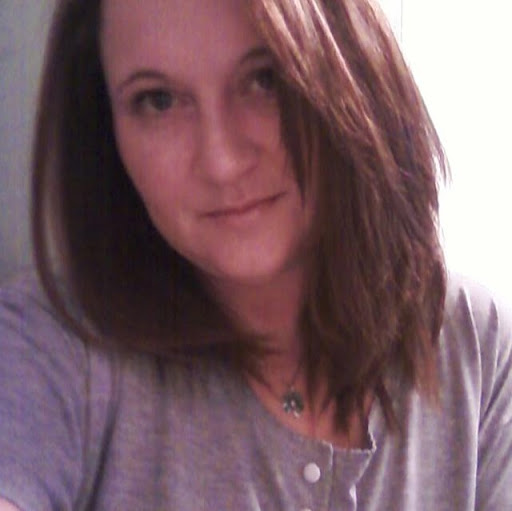 Jennifer Laird Photo 27