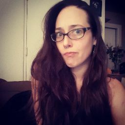 Elizabeth Nagy Photo 20
