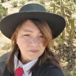 Linda Lindsey Photo 13